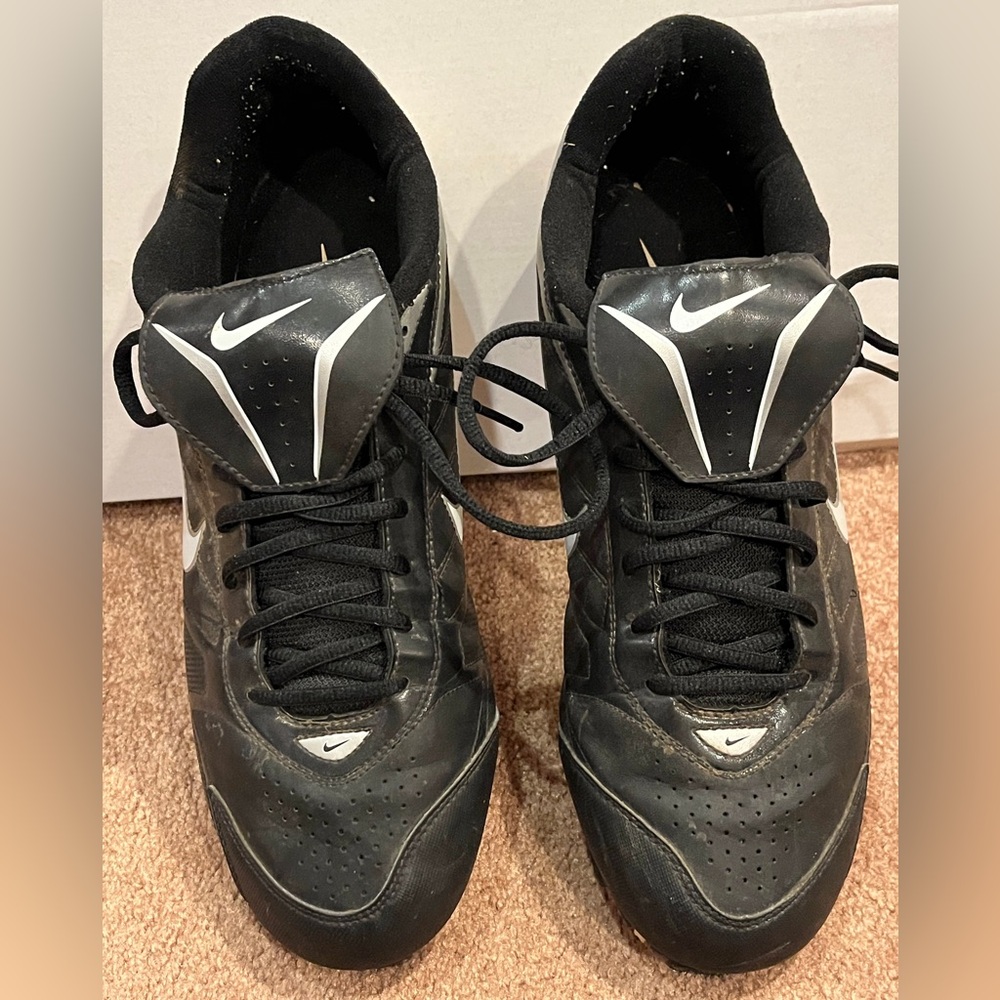 NIKE Football Cleats - Men's Size 12